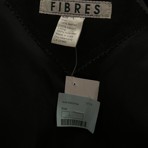 Black Suede Zip Up Vest - Picture 4 of 4